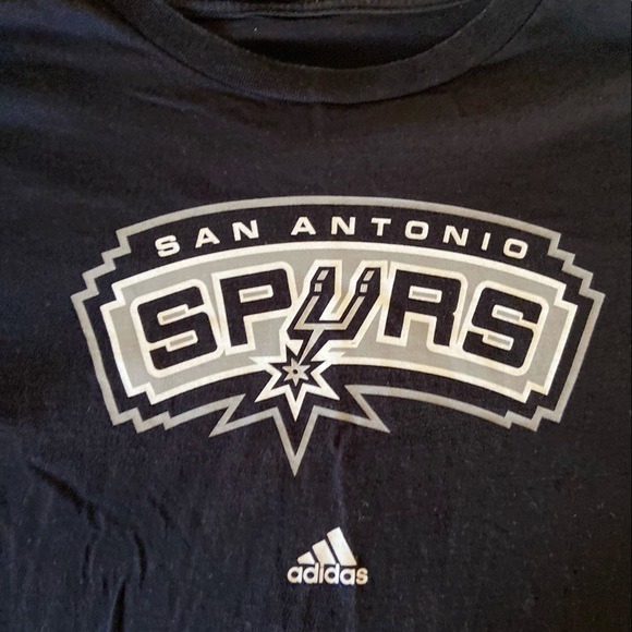 San Antonio Spurs Authentic NBA Tshirt - Picture 3 of 3
